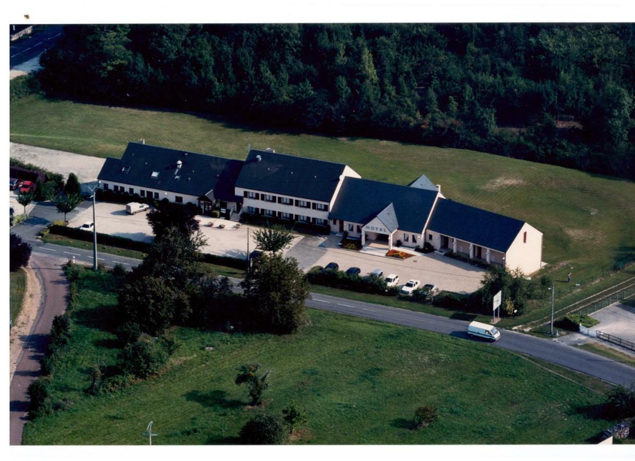 Logis Hotel Restaurant De L'Abbaye Ferrieres-en-Gatinais Dış mekan fotoğraf